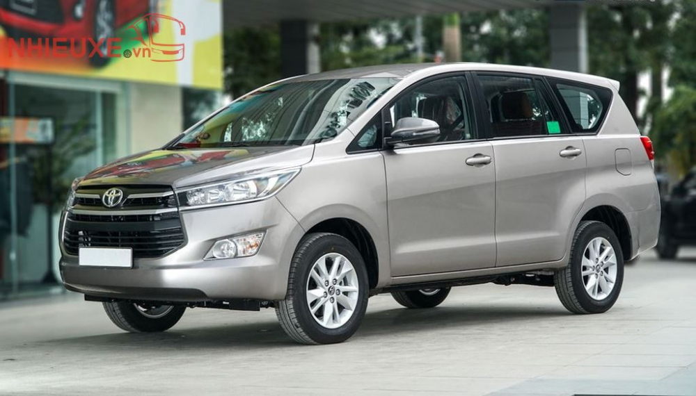 Cách nhận biết các đời xe Innova